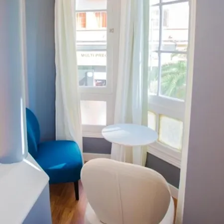 Studio In With Wonderful City View Terrace And Wifi 300 M From The Beach *