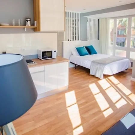 Studio In With Wonderful City View Terrace And Wifi 300 M From The Beach Λας Πάλμας ντε Γκραν Κανάρια